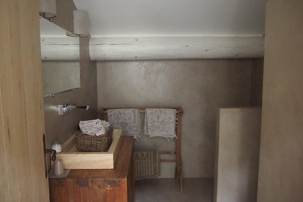 La Maison Des Collines Hotel Allemagne-en-Provence Room photo