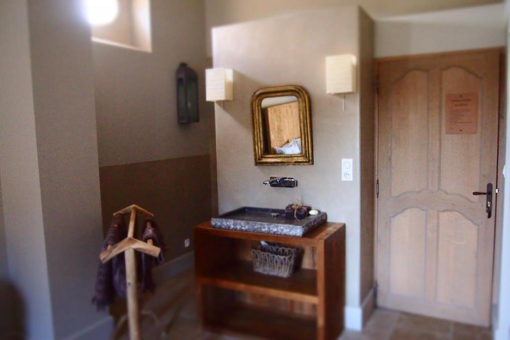 La Maison Des Collines Hotel Allemagne-en-Provence Room photo